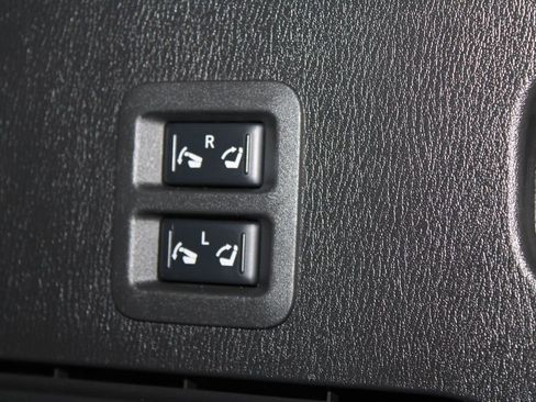 Used 2024 INFINITI QX80 Luxe image 18