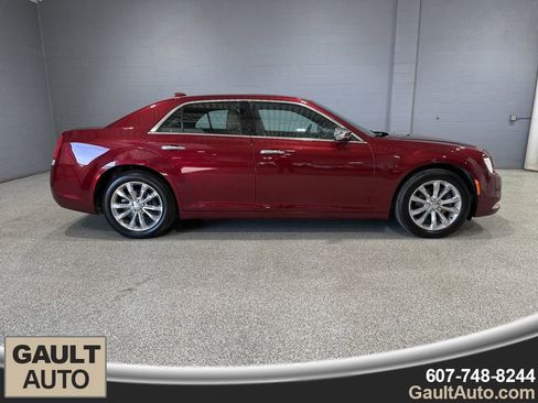 Used 2018 Chrysler 300 Limited w/ Safetytec Plus Group AWD/4WD image 2