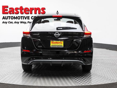 Used 2024 Nissan Leaf S image 6