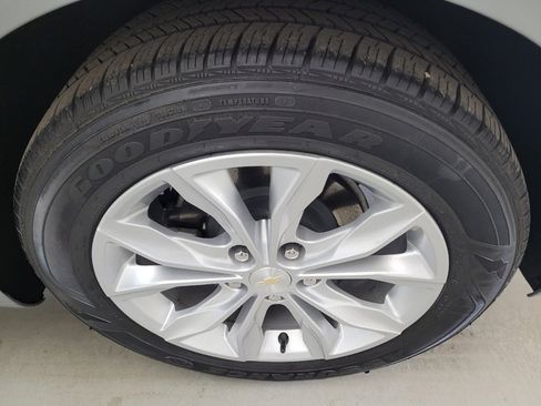 Used 2023 Chevrolet Malibu LT FWD image 31