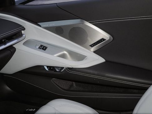 Certified 2021 Chevrolet Corvette Stingray Preferred Cpe w/ Z51 Performance Package image 29