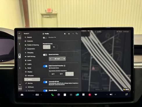 Used 2023 Tesla Model X image 29