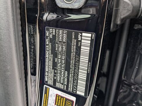Used 2025 Mercedes-Benz GLE 450e 4MATIC image 28