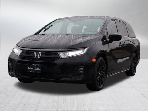 Used 2025 Honda Odyssey Sport-L image 3
