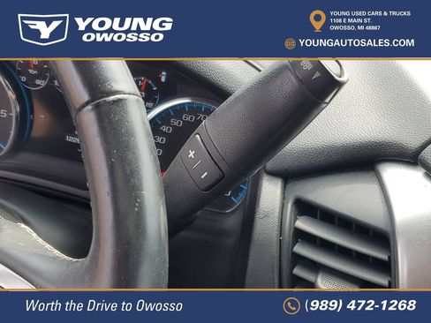 Used 2017 Chevrolet Suburban Premier AWD/4WD image 17
