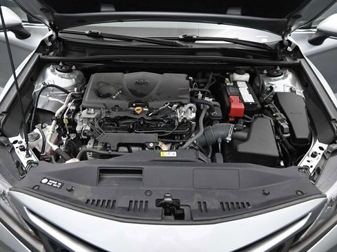 Used 2024 Toyota Camry SE FWD image 23
