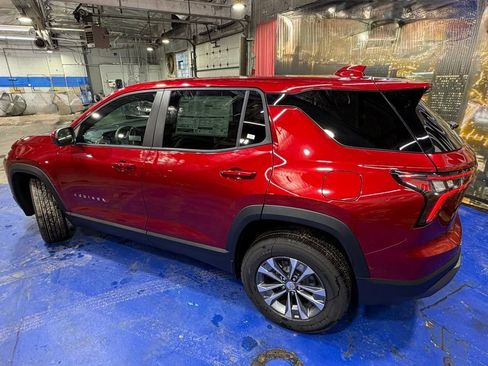 New 2026 Chevrolet Equinox LT w/ Convenience Package II image 3