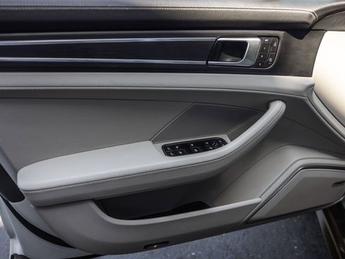 Certified 2023 Porsche Panamera Platinum Edition RWD image 20
