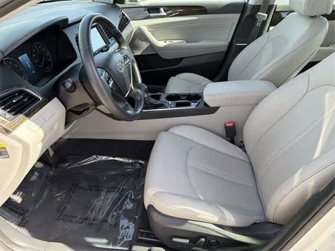 Used 2016 Hyundai Sonata Limited image 5