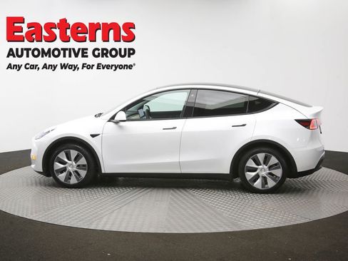 Used 2022 Tesla Model Y Long Range AWD/4WD image 55