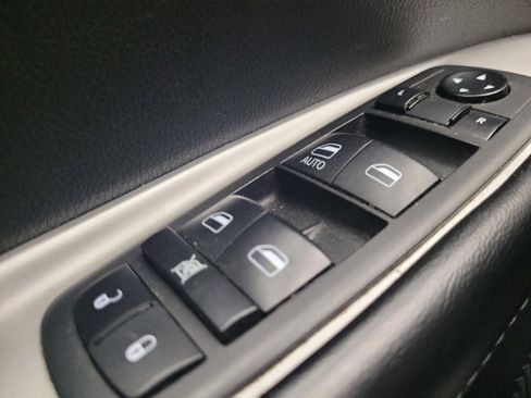 Used 2020 Dodge Journey SE w/ SE Popular Equipment Group image 27