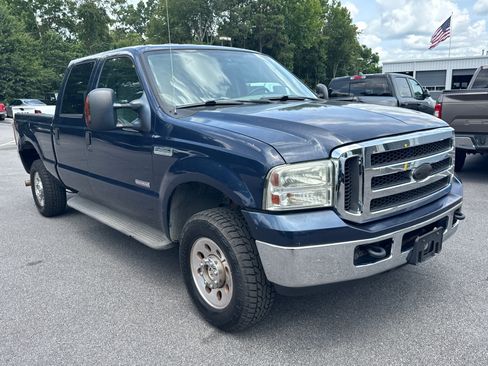 Used 2005 Ford F250 4x4 Crew Cab Super Duty image 3