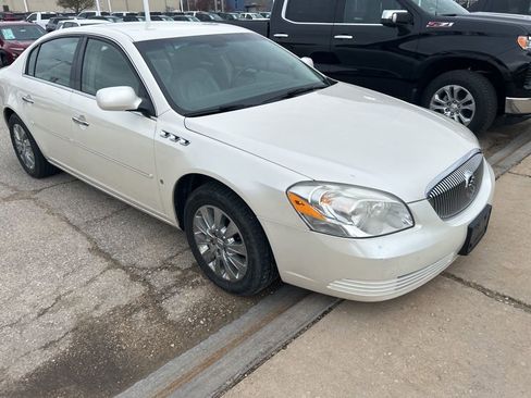 Used 2009 Buick Lucerne CXL w/ Driver Confidence Package image 2