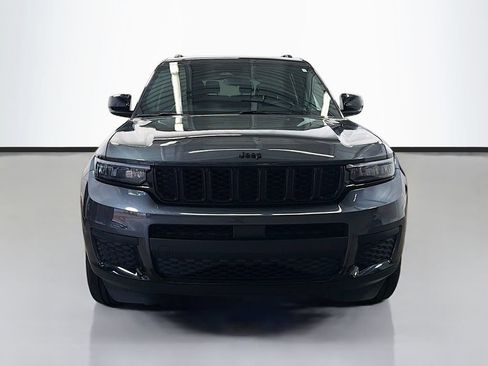 Used 2023 Jeep Grand Cherokee L Laredo AWD/4WD image 2