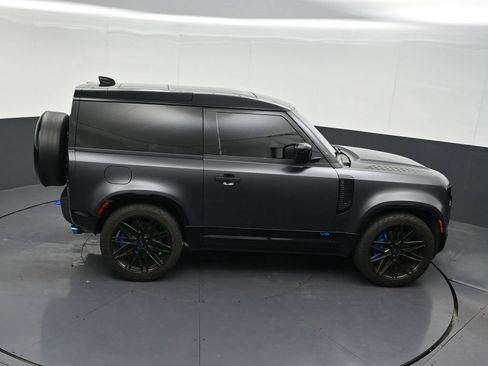 Used 2023 Land Rover Defender 90 V8 AWD/4WD image 19