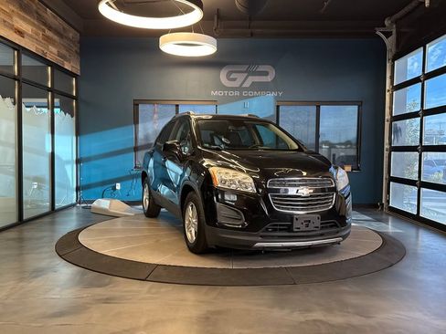 Used 2015 Chevrolet Trax LT w/ LT Plus Package FWD image 1