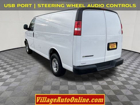 Used 2018 Chevrolet Express 2500 w/ Driver Convenience Package image 2
