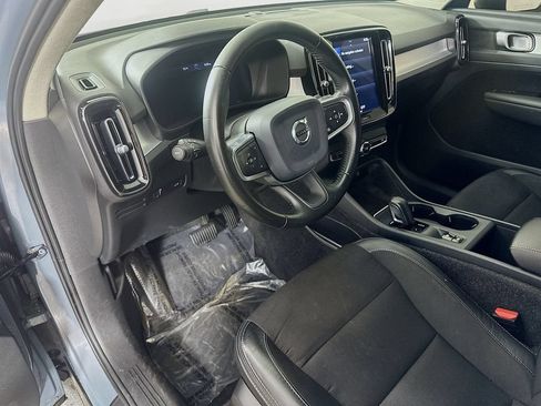 Used 2020 Volvo XC40 T5 Momentum AWD/4WD image 19