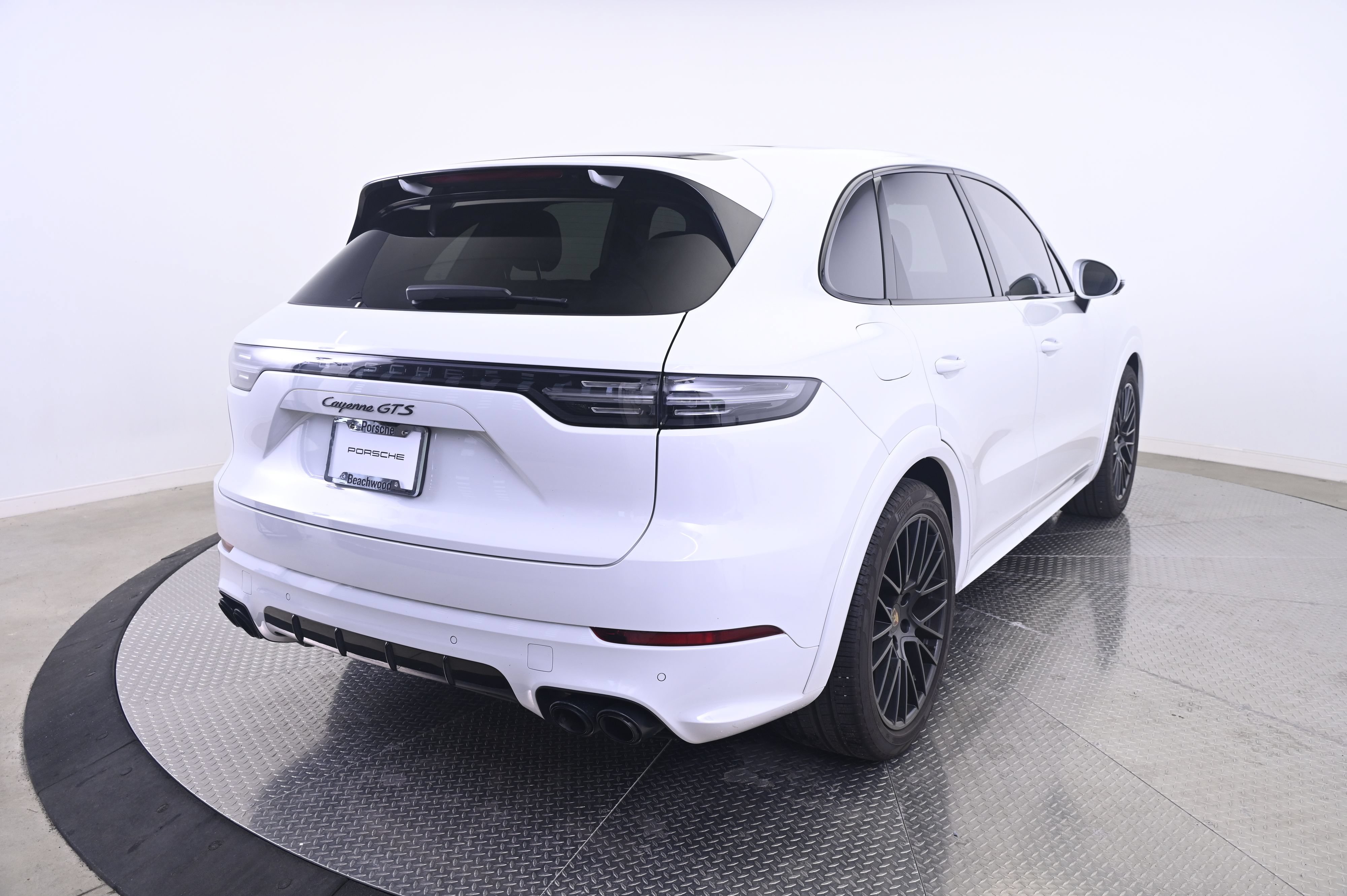 Certified 2023 Porsche Cayenne GTS AWD/4WD image 7
