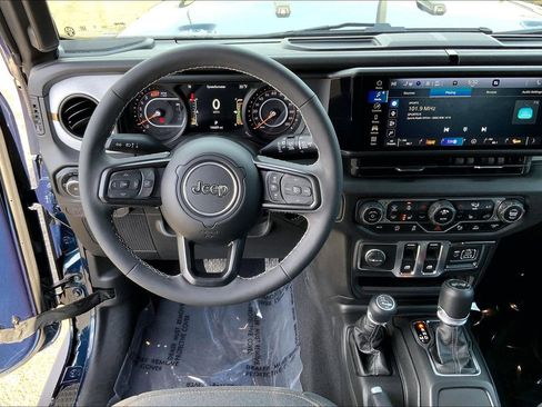 Certified 2025 Jeep Wrangler Sport S image 5