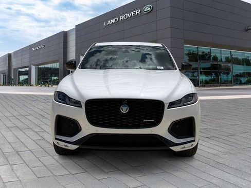 Used 2025 Jaguar F-PACE R-Dynamic S AWD/4WD image 8