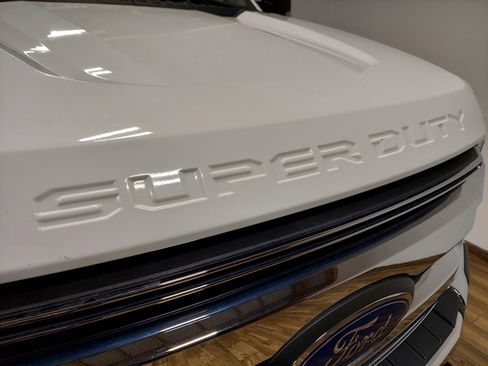 Used 2021 Ford F350 XLT w/ XLT Value Package image 12