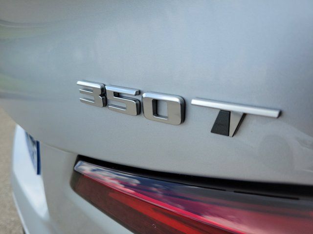 Used 2022 Cadillac XT4 Premium Luxury w/ Technology Package FWD image 7