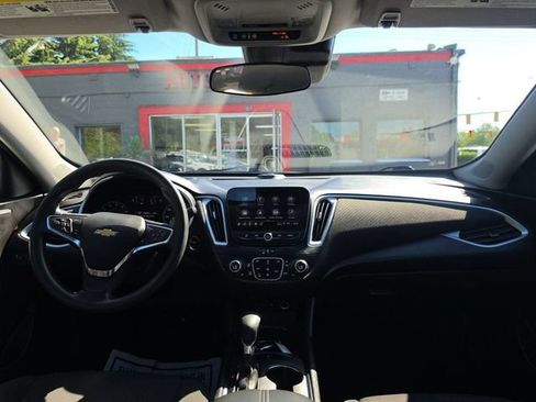Used 2023 Chevrolet Malibu LT FWD image 28