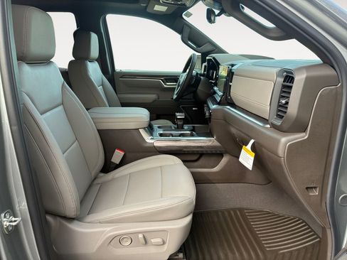 New 2026 Chevrolet Silverado 1500 LTZ w/ LTZ Premium Package image 14