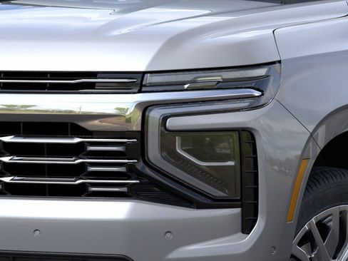 New 2026 Chevrolet Suburban Premier w/ Sun And Tow Package AWD/4WD image 10
