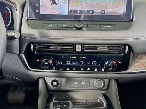 New 2026 Nissan Rogue Platinum w/ Platinum Premium Package image 17