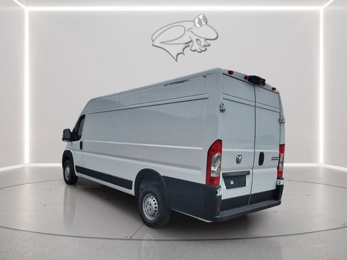 New 2024 RAM ProMaster 3500 w/ Convenience Group FWD image 4