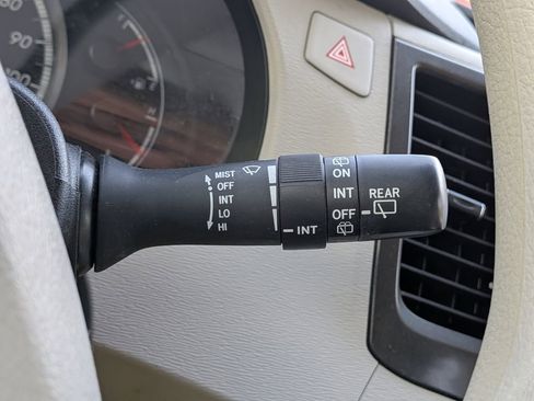 Used 2014 Toyota Sienna LE image 28