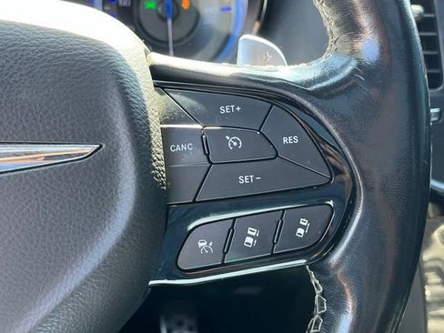 Used 2023 Chrysler 300 C RWD image 19