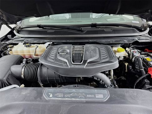 Used 2023 Jeep Grand Wagoneer L Series II w/ Rear Seat Video Group 1 image 27