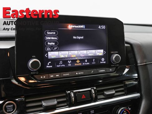 Used 2023 Nissan Pathfinder SV AWD/4WD image 19