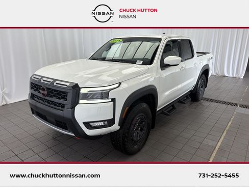 Used 2025 Nissan Frontier PRO-4X AWD/4WD image 1