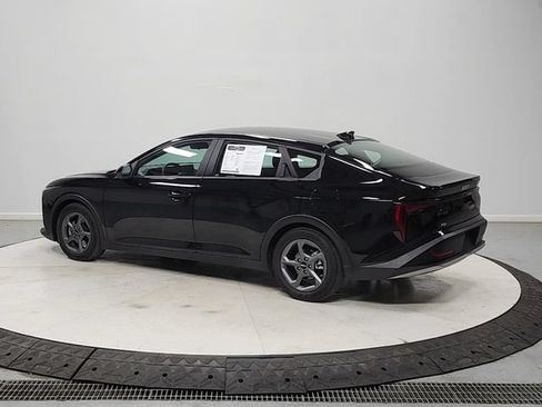 Used 2025 Kia K4 FWD image 5