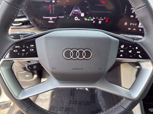 Used 2025 Audi Q5 Premium Plus w/ Premium Plus AWD/4WD image 22