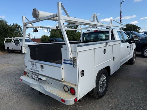 Used 2022 Ford F250 XL w/ STX Appearance Package RWD image 5