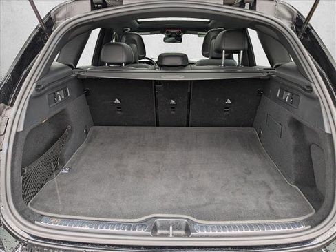 Used 2024 Mercedes-Benz GLC 300 GLC 300 image 6