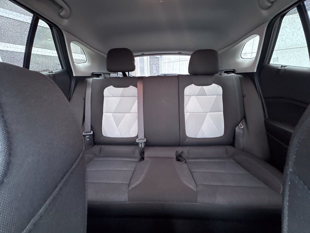 Used 2025 Chevrolet Trax LS w/ LS Convenience Package FWD image 22