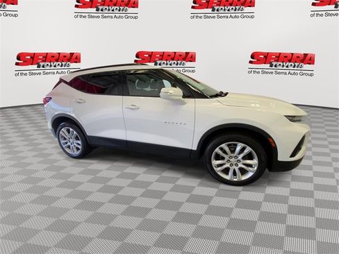 Used 2022 Chevrolet Blazer LT image 3