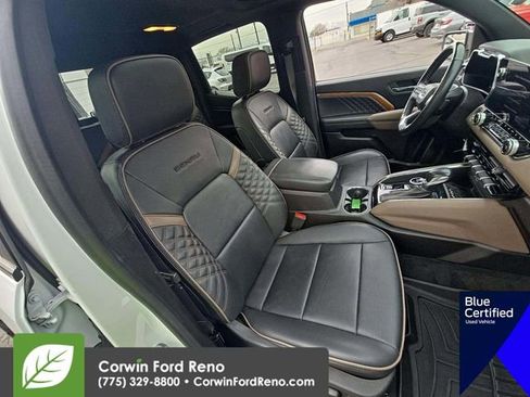 Used 2023 GMC Canyon Denali image 17