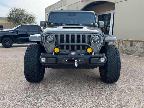 Used 2022 Jeep Wrangler Unlimited Rubicon w/ Xtreme Recon 35" Tire Package AWD/4WD image 4