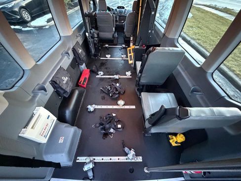 Used 2019 Ford Transit 350 XL RWD image 16