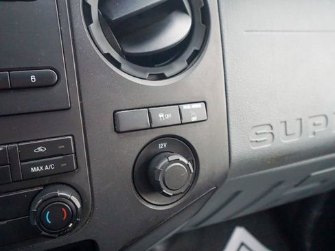 Used 2015 Ford F250 XL image 20