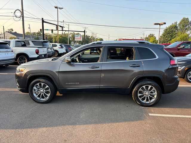 Used 2020 Jeep Cherokee Latitude Plus w/ Comfort/Convenience Group AWD/4WD image 3