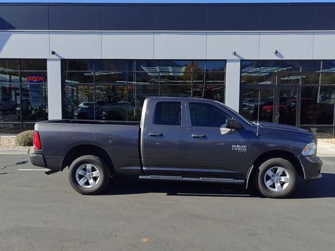 Used 2019 RAM 1500 Express AWD/4WD image 9