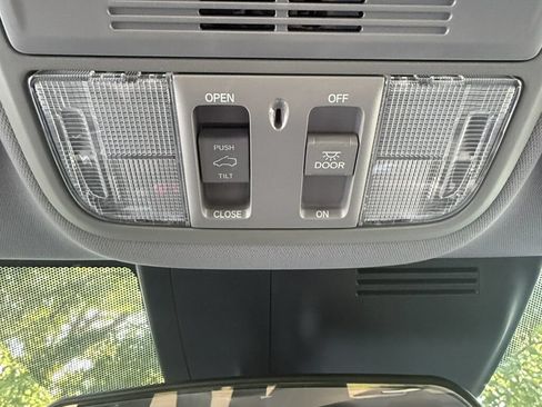 Used 2018 Honda CR-V EX image 39